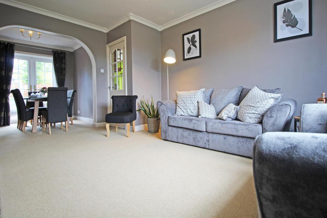 Queens Road - Luxury Spacious Home In Chester Christleton Ngoại thất bức ảnh