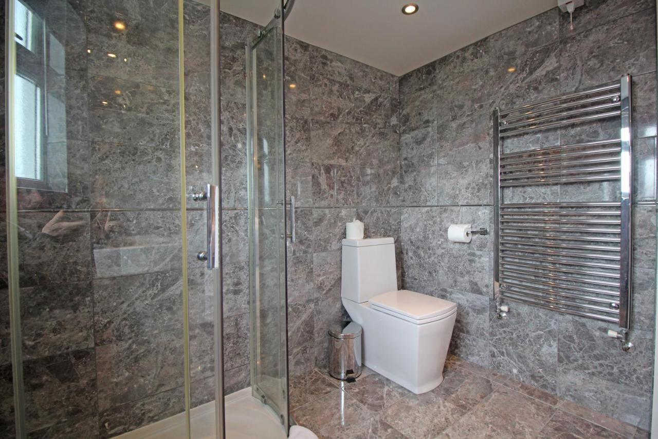 Queens Road - Luxury Spacious Home In Chester Christleton Ngoại thất bức ảnh