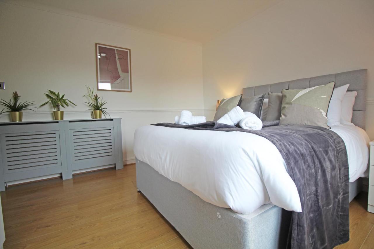 Queens Road - Luxury Spacious Home In Chester Christleton Ngoại thất bức ảnh