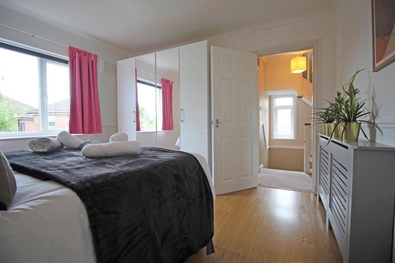 Queens Road - Luxury Spacious Home In Chester Christleton Ngoại thất bức ảnh